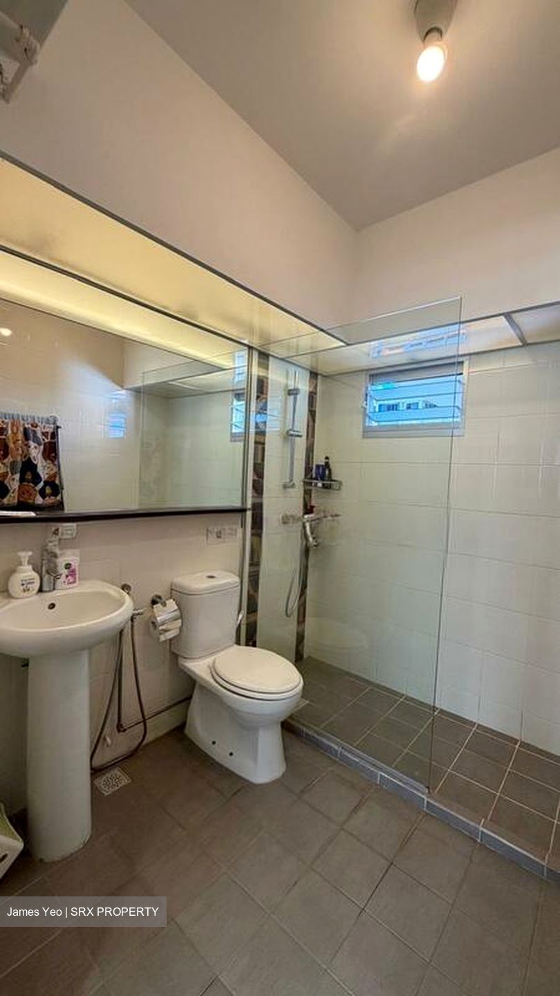 Blk 428B Floral Spring @ Yishun (Yishun), HDB 5 Rooms #514264151